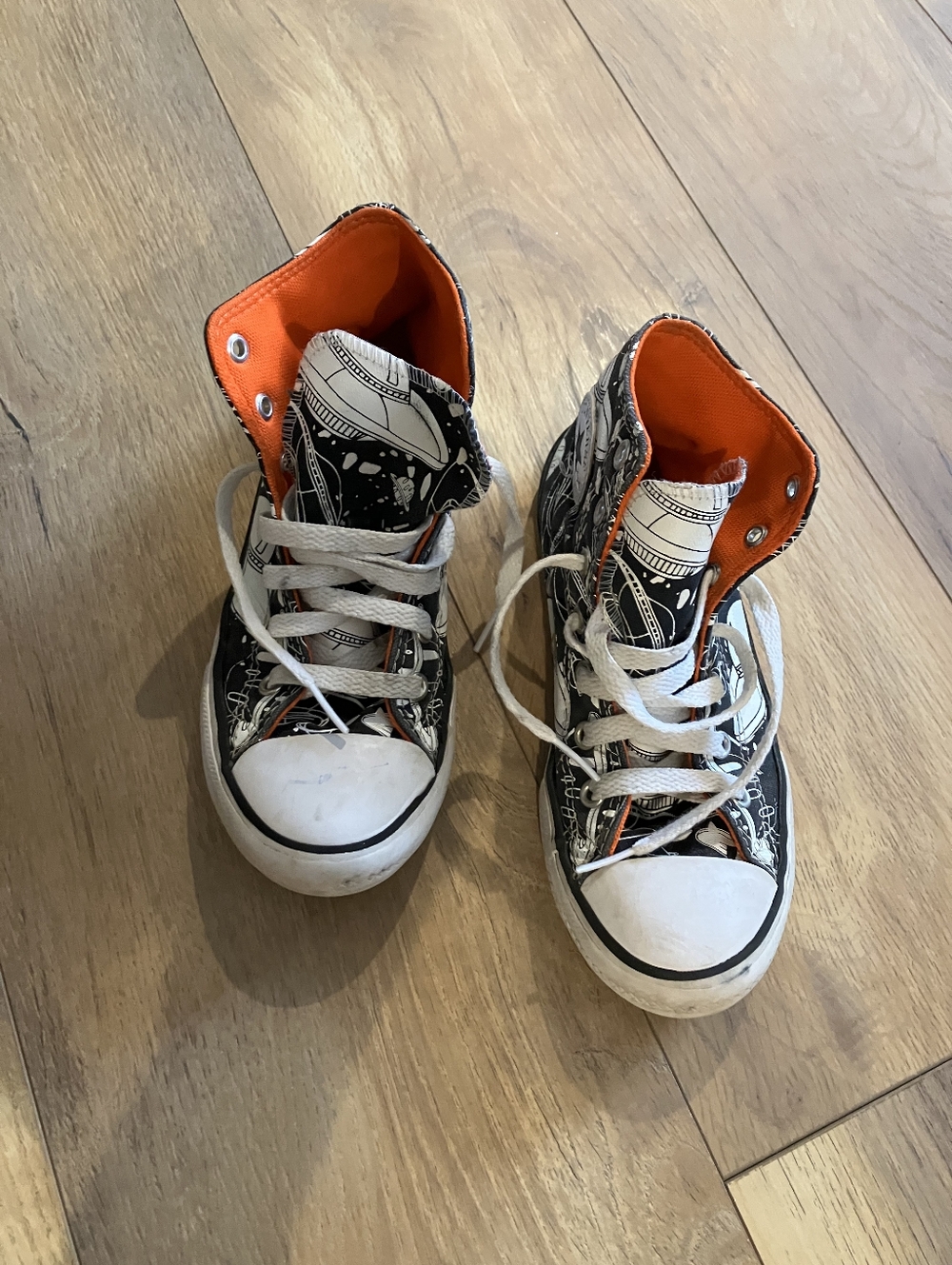 $5 If Bundled. Converse Sneakers